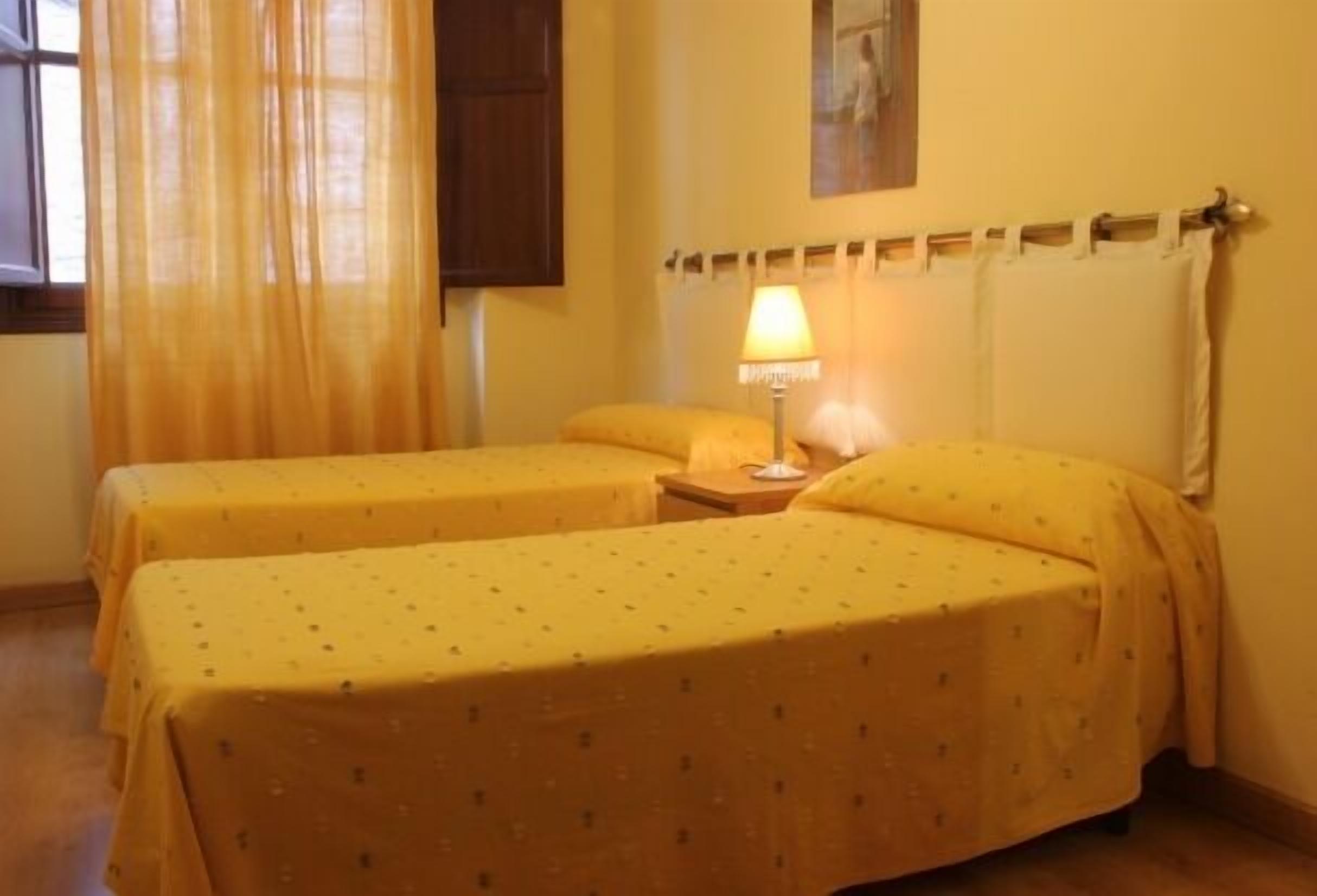 Rural apartments Altuzarra for 6 people