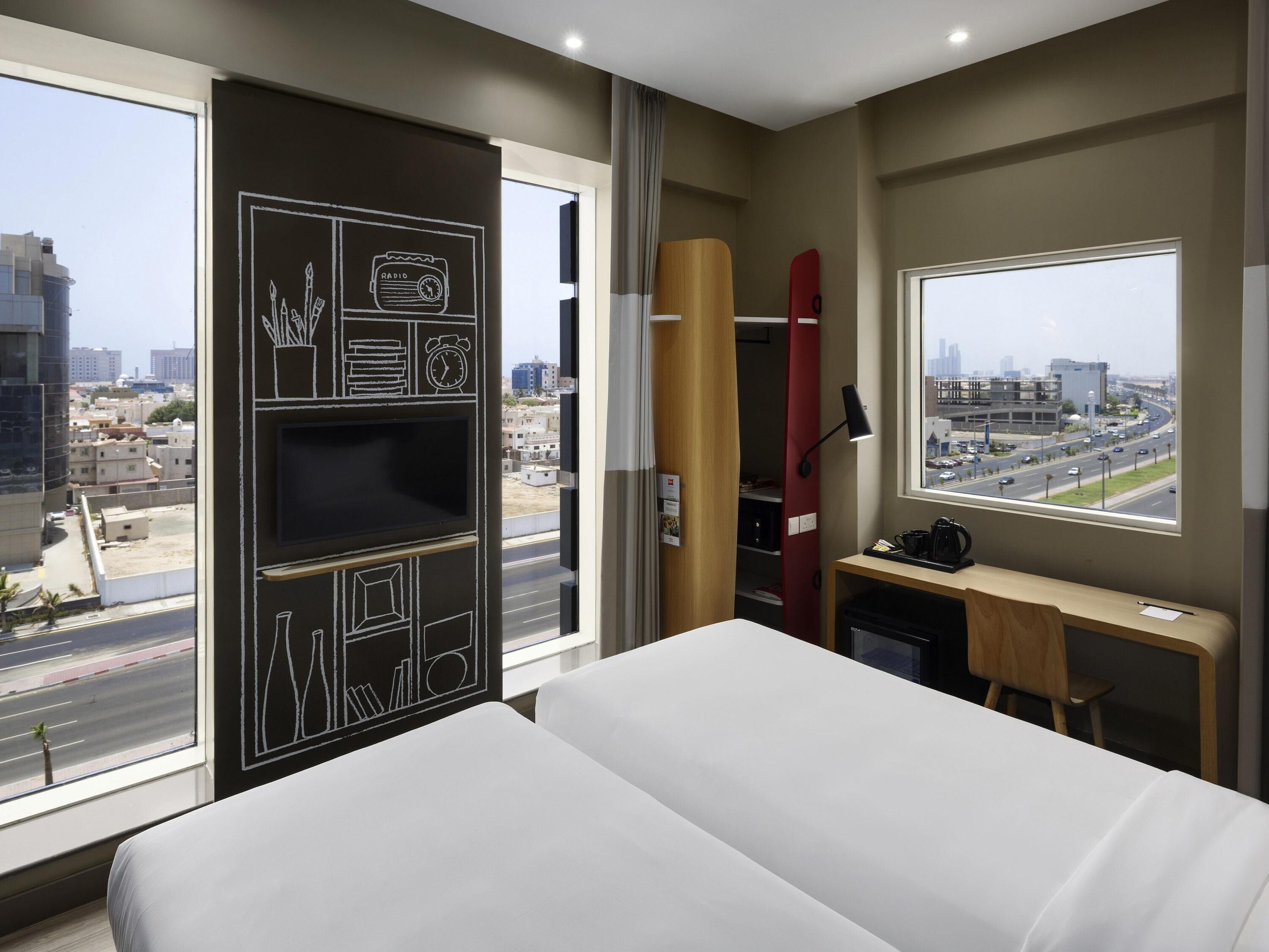 Standard Room, 2 Single Beds | 1 bedroom, minibar, in-room safe, individually furnished