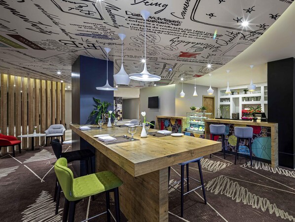 Bar (on property) - ibis Jeddah Malik Road (Jeddah)
