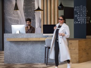 Lobby sitting area - ibis Jeddah Malik Road (Jeddah)