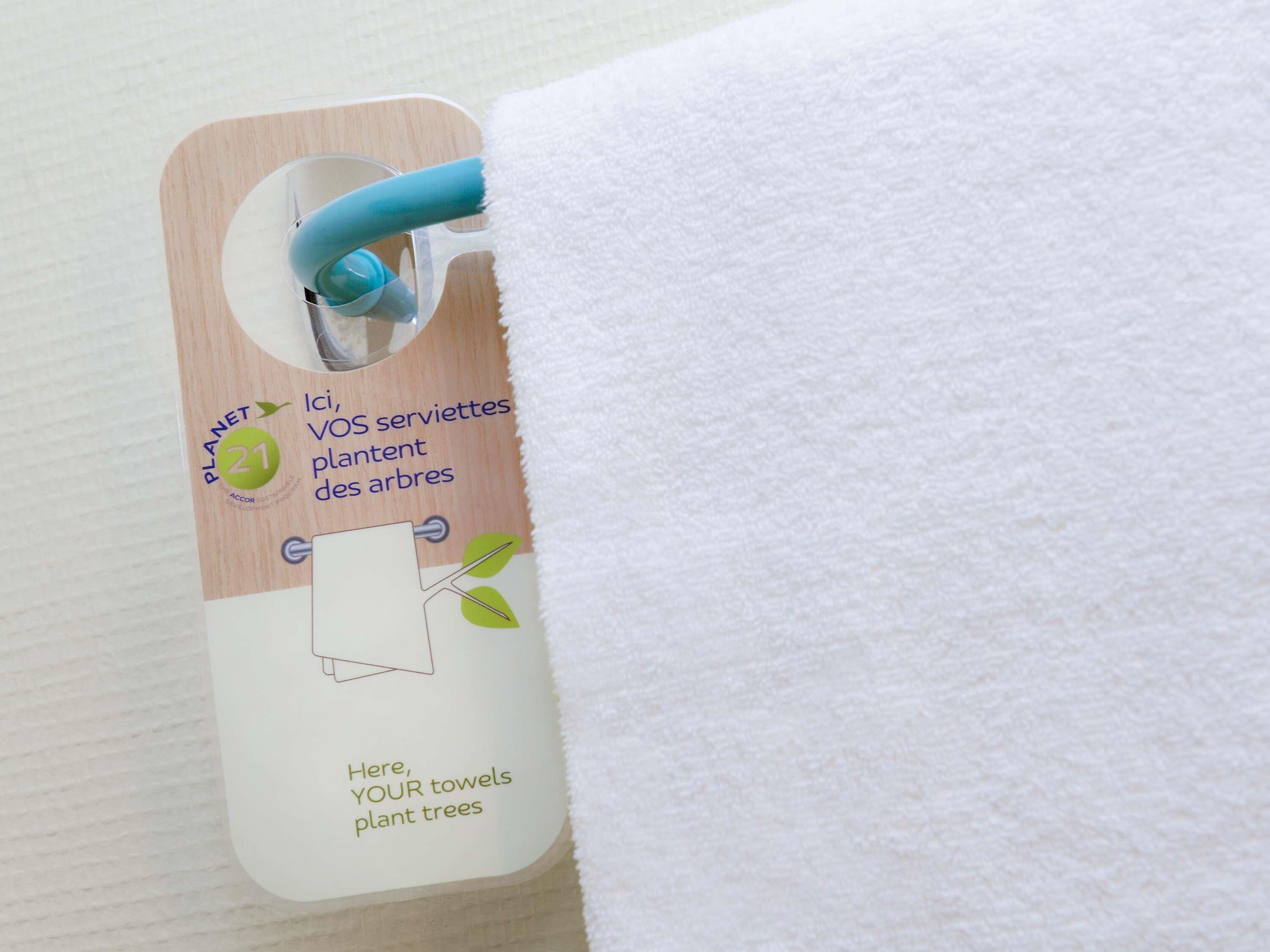 sauna, steam room, hot stone massages, deep-tissue massages