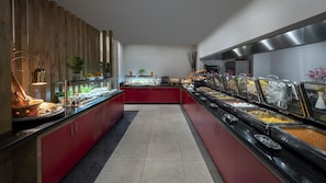 Daily buffet breakfast (SAR 60 per person)