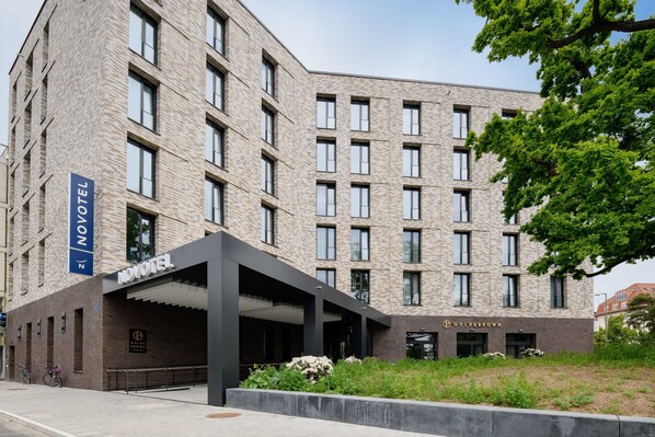 Exterior - Novotel Regensburg Zentrum (Regensburg)