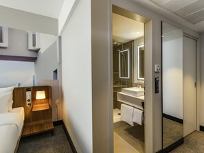 Hypoallergeen beddengoed, een gratis minibar, een kluis op de kamer
