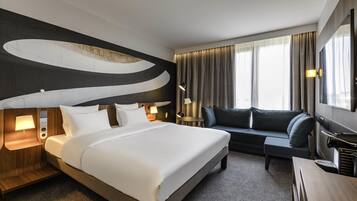 Superior Room, 1 Double Bed with Sofa bed | Hypo-allergenic bedding, free minibar, in-room safe, blackout drapes