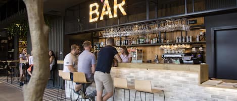 Bar (in der Unterkunft)