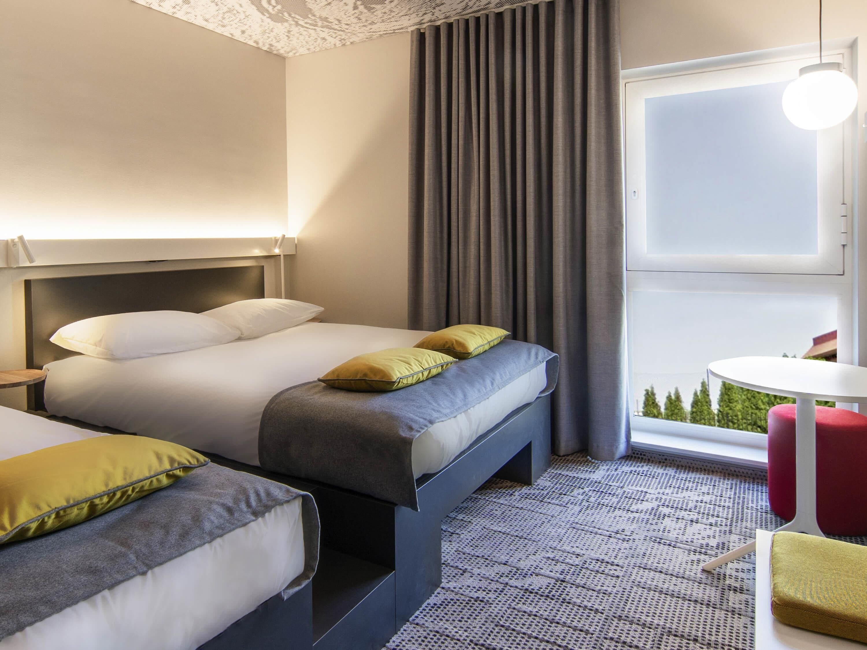 Phòng 3, nhiều giường | Két bảo mật tại phòng, màn/rèm cản sáng, phòng cách âm 