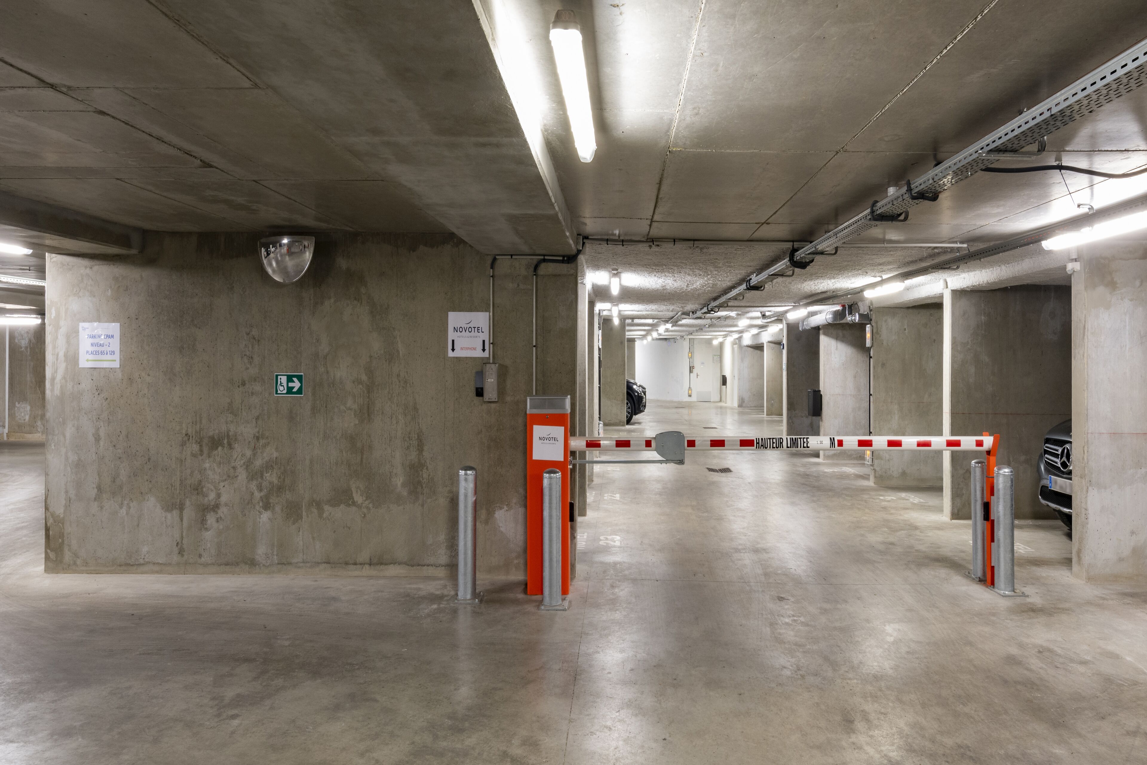 self-parking (surcharge) 11 per day