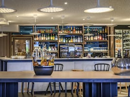 Bar (en el alojamiento)