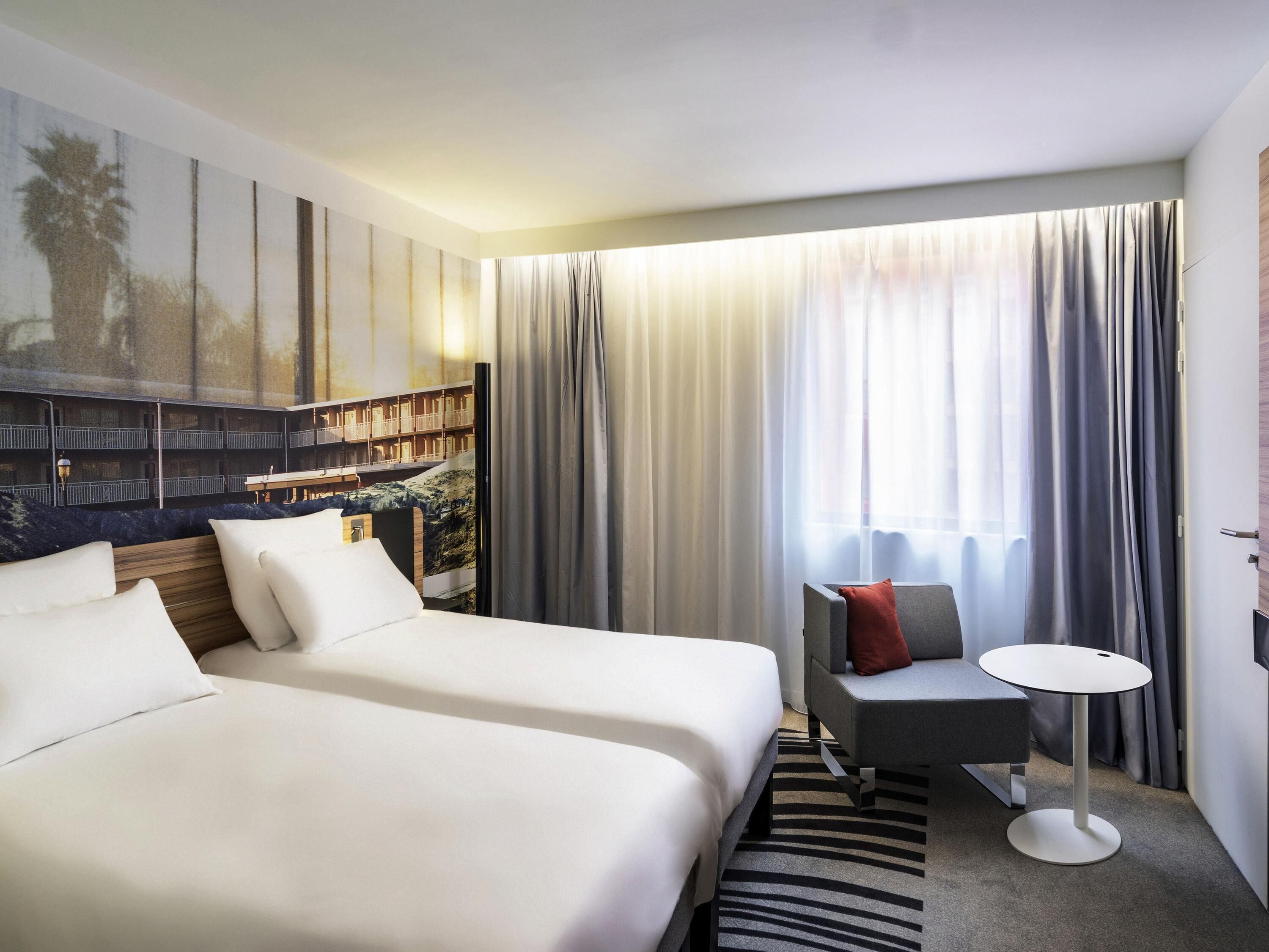 Classic Twin Room, 2 Twin Beds | In-room safe, desk, blackout drapes, soundproofing