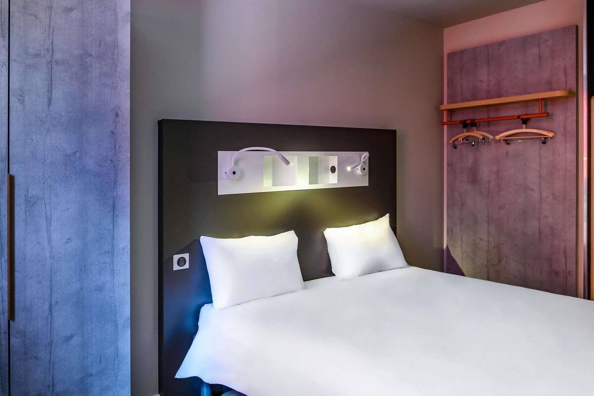 soundproofing, free cots/infant beds, free wifi, bed sheets