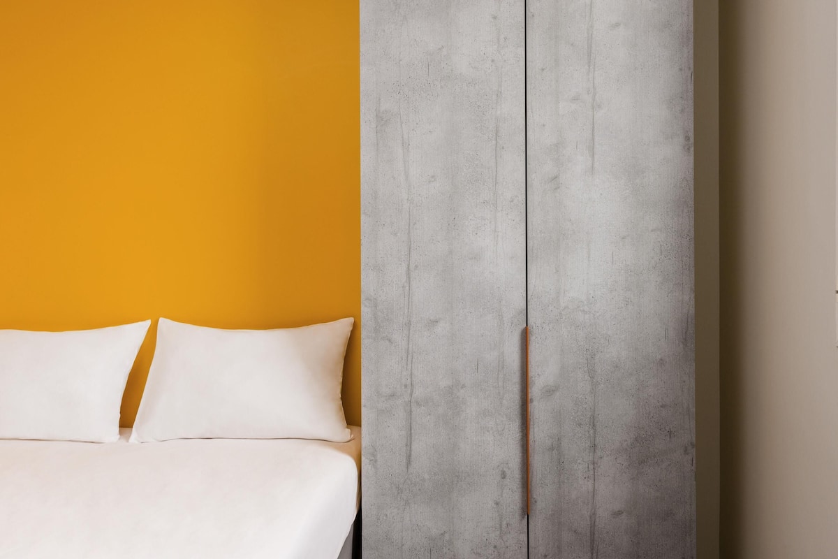 Habitación triple, varias camas | Sistema de insonorización, cunas gratuitas, wifi gratis y ropa de cama