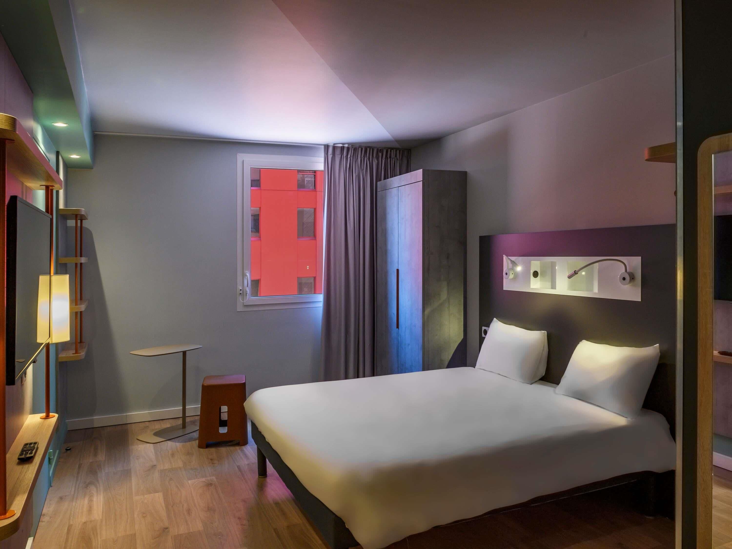 Habitación triple estándar, varias camas, con acceso para personas discapacitadas | Insonorización, cunas gratuitas, wifi gratis y ropa de cama 
