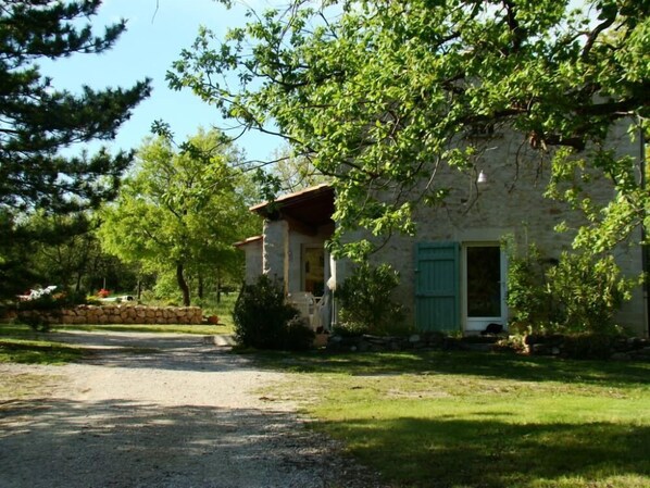 Exterior - House / Villa - FORCALQUIER (Forcalquier)