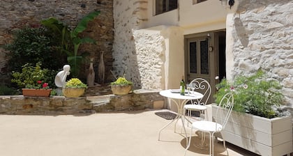 Luxury loft in rural Pyrenees village-relax, walk, cycle, birdwatch, chill, wifi