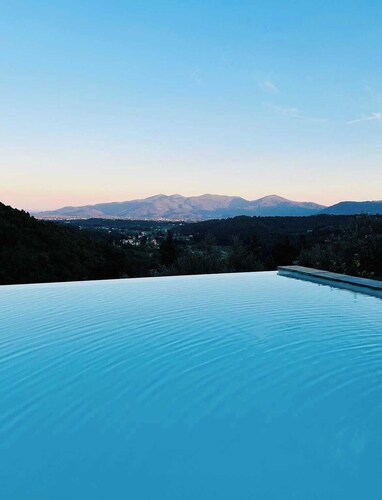 RELAX&PRIVACY IN 1700 FARMHOUSE(real private swimmingpool only for your use)