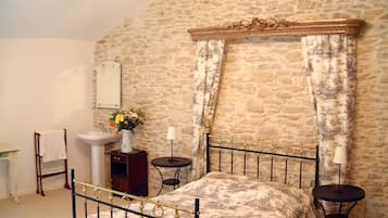 6 chambres, fer et planche Ă  repasser, Wi-Fi gratuit, draps fournis