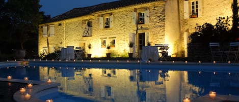 Piscine extérieure, piscine chauffée