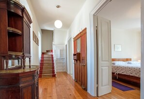 1 Schlafzimmer, Reisekinderbett, kostenloses WLAN, Bettwäsche