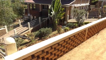 Enceinte de lâhĂ©bergement