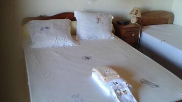 4 bedrooms, pillowtop beds, individually decorated