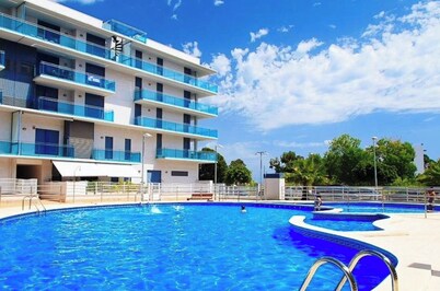 2 APARTMENT WITH POOL IN FRONT OF ESQUIROL DE CAMBRILS BEACH