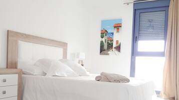 3 makuuhuonetta, silitysrauta/-lauta, Wi-Fi, vuodevaatteet