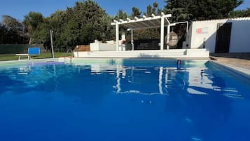 Udendørs pool