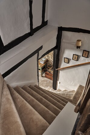 Interior - Luxury Cotswolds home, Castle Combe (optional Hot Tub) (Castle Combe)