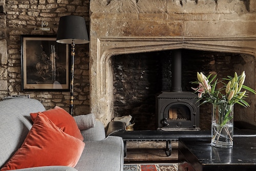 Cotswolds home in Castle Combe (optional Hot Tub)