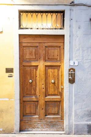 Entrada al alojamiento