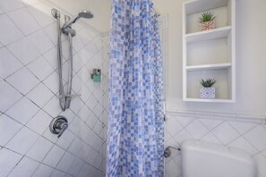 Bathroom - Wine Apartments Florence Prugnolo (Florence)