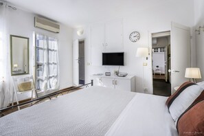 Apartamento romántico, 1 habitación | 1 dormitorio, sábanas italianas Frette, ropa de cama de alta calidad