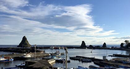 TeO house, seafront, garden, Acitrezza, Acicastello, Etna