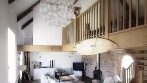 Living area - Boutique coastal retreat In Lovely Hamlet Near Amazing Beaches and St Davids (Saint David's)