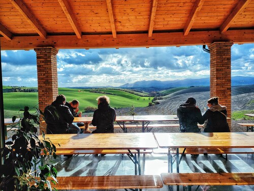 Villa with pool in Tuscany, close to San Gimignano and Volterra 