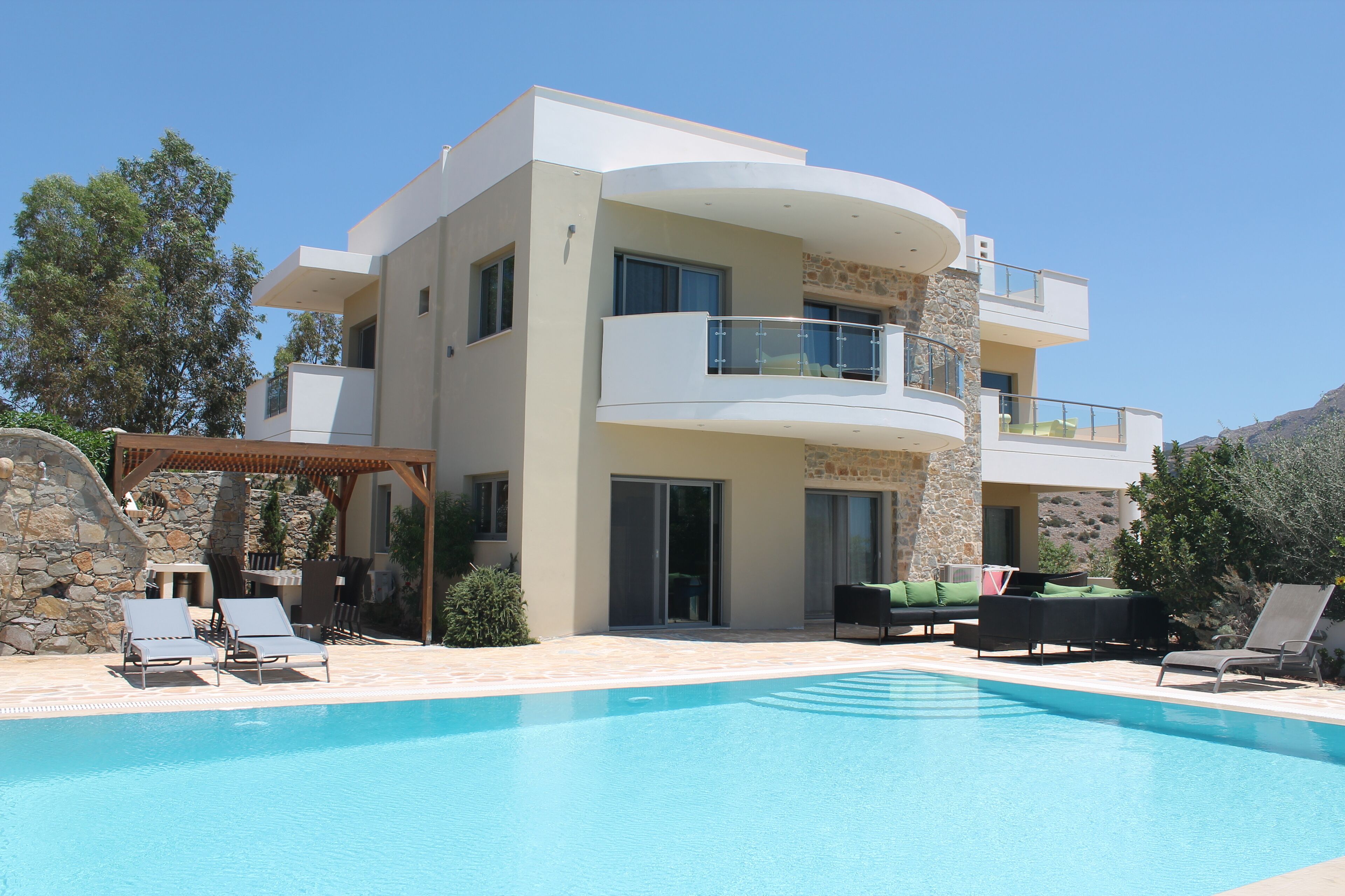STEAMED CLEANED  Luxury Villa, Private Heated Pool, Sea & Mountain Views