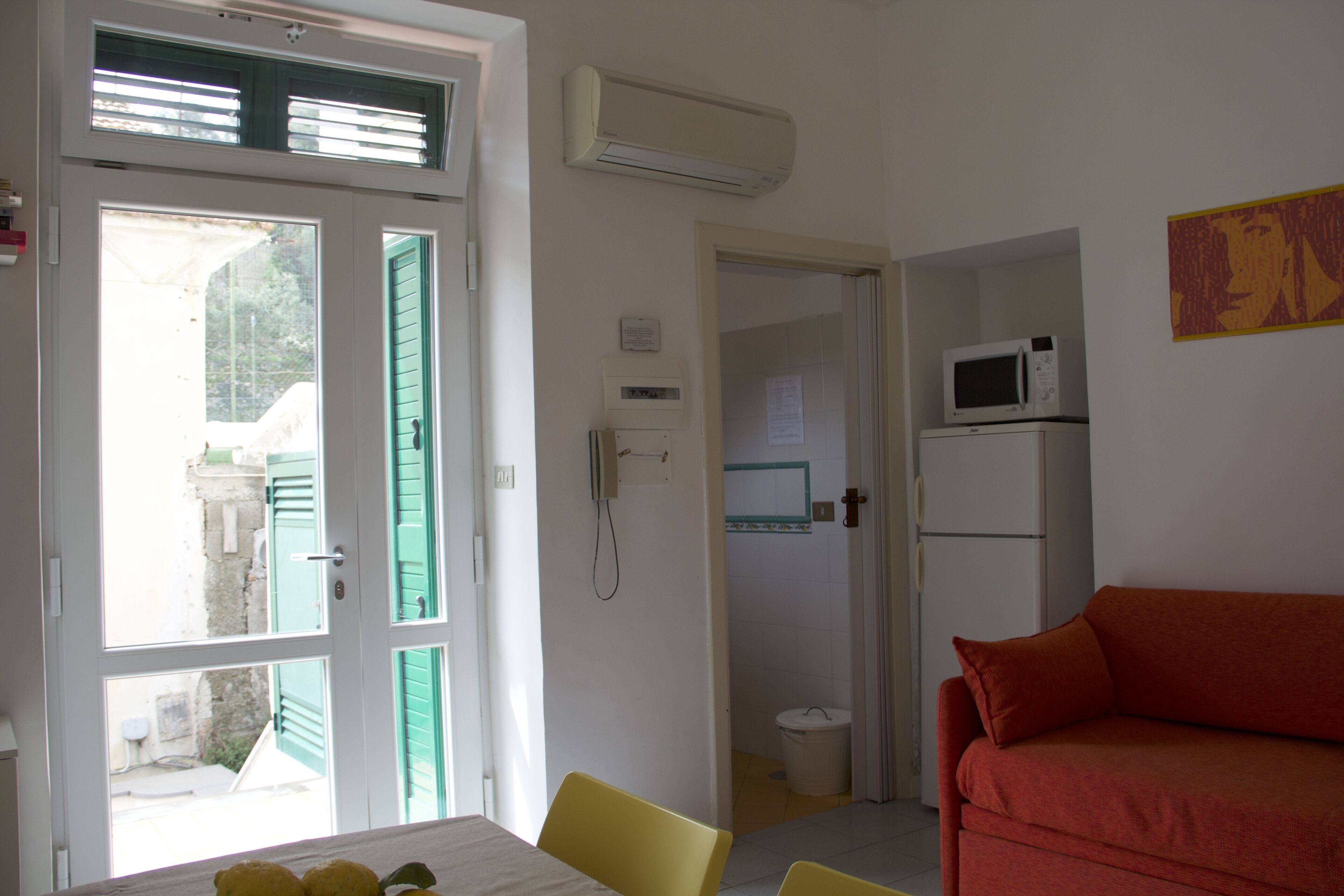 apartment/ flat with terrace in historical center Amalfi - LUNA