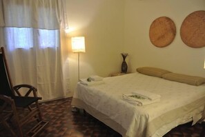 3 chambres, fer et planche Ă repasser, Wi-Fi, draps fournis