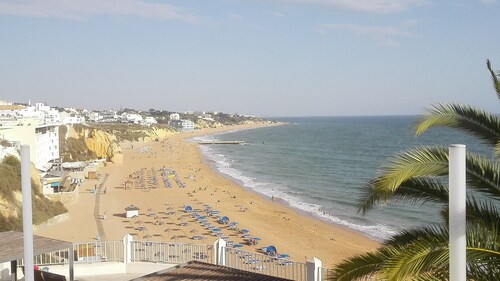 Luxury ***** ground floor apartment, 2 bedrooms, 2 bathrooms, free wifi.