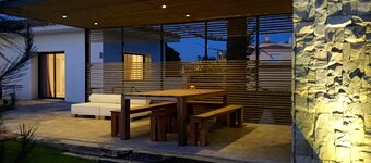 Modern Villa in Marbella - Private Heated Pool, BBQ & Golf Views