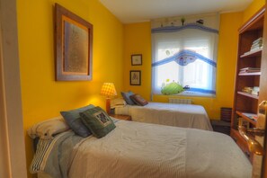 2 chambres, fer et planche Ă repasser, accĂšs au Wi-Fi (inclus)