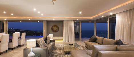 TV connectée, cheminée