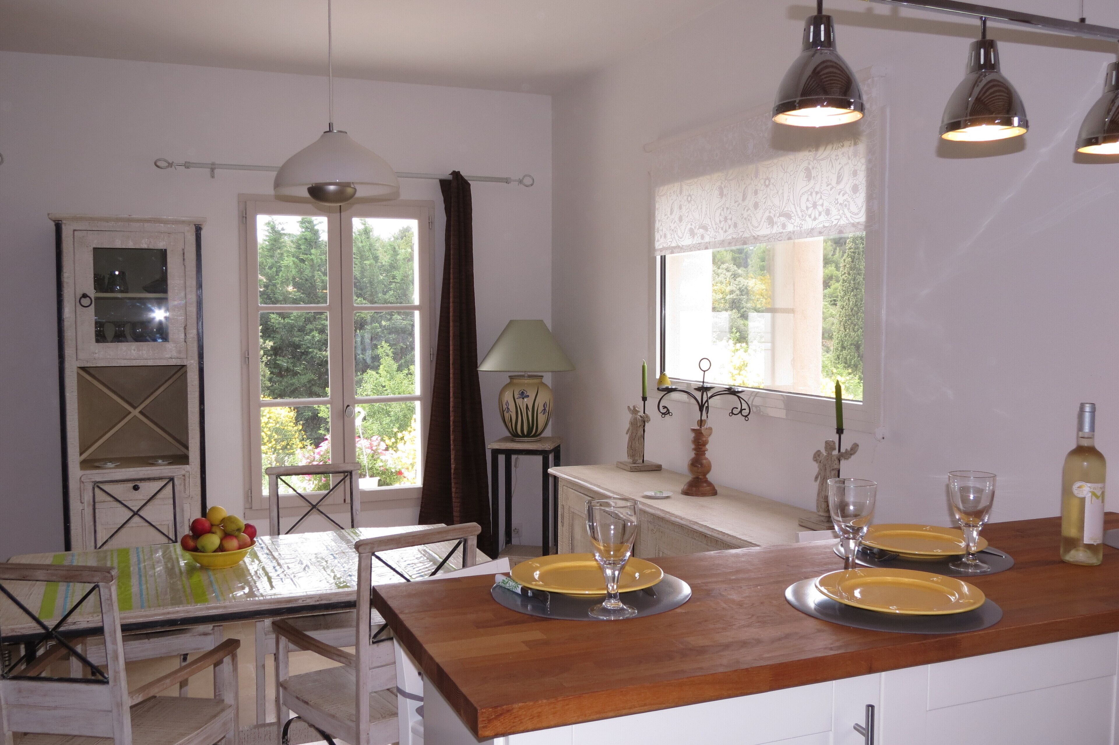 Beautiful provencal house 125m2 with swimming pool