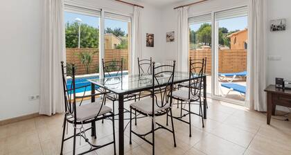 Beautiful villa with private pool, super quiet area