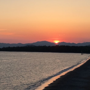 Beach - Stylish, Modern Villa, Airport Transfer on Arrival & Luxury Welcome Pack (Fethiye)