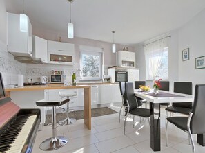 微波炉、烤箱、洗碗机、冰柜