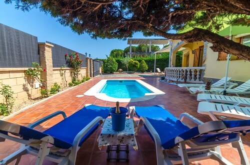Club Villamar - Omakotitalo Villa Goliath Lloret de Marissa 8 hengelle yksityisellä uimahalli ...