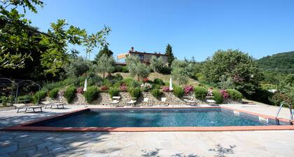 Villa pour 10 personnes avec piscine avec une vue "vraiment magnifique" sur le lac TrasimĂšne