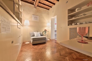 Living area - Wine Apartments Florence Trebbiano (Florence)